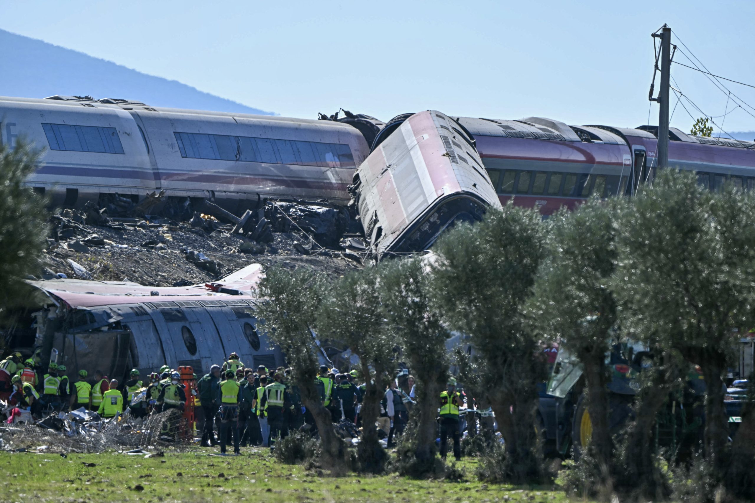 Dozens killed after two high-speed trains collide in central Spain — Inver Grove Heights Community news